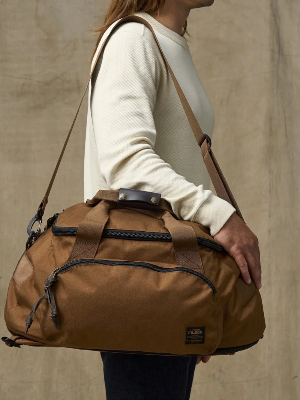NEW Filson Dryden Duffel Bag in Whiskey Brown